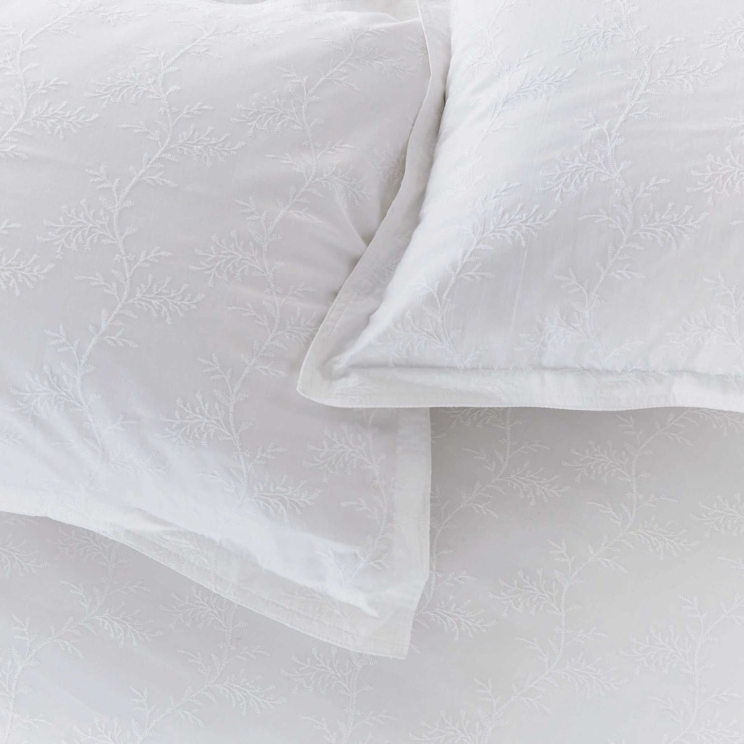 Murmur Bea Duvet Cover Set - White
