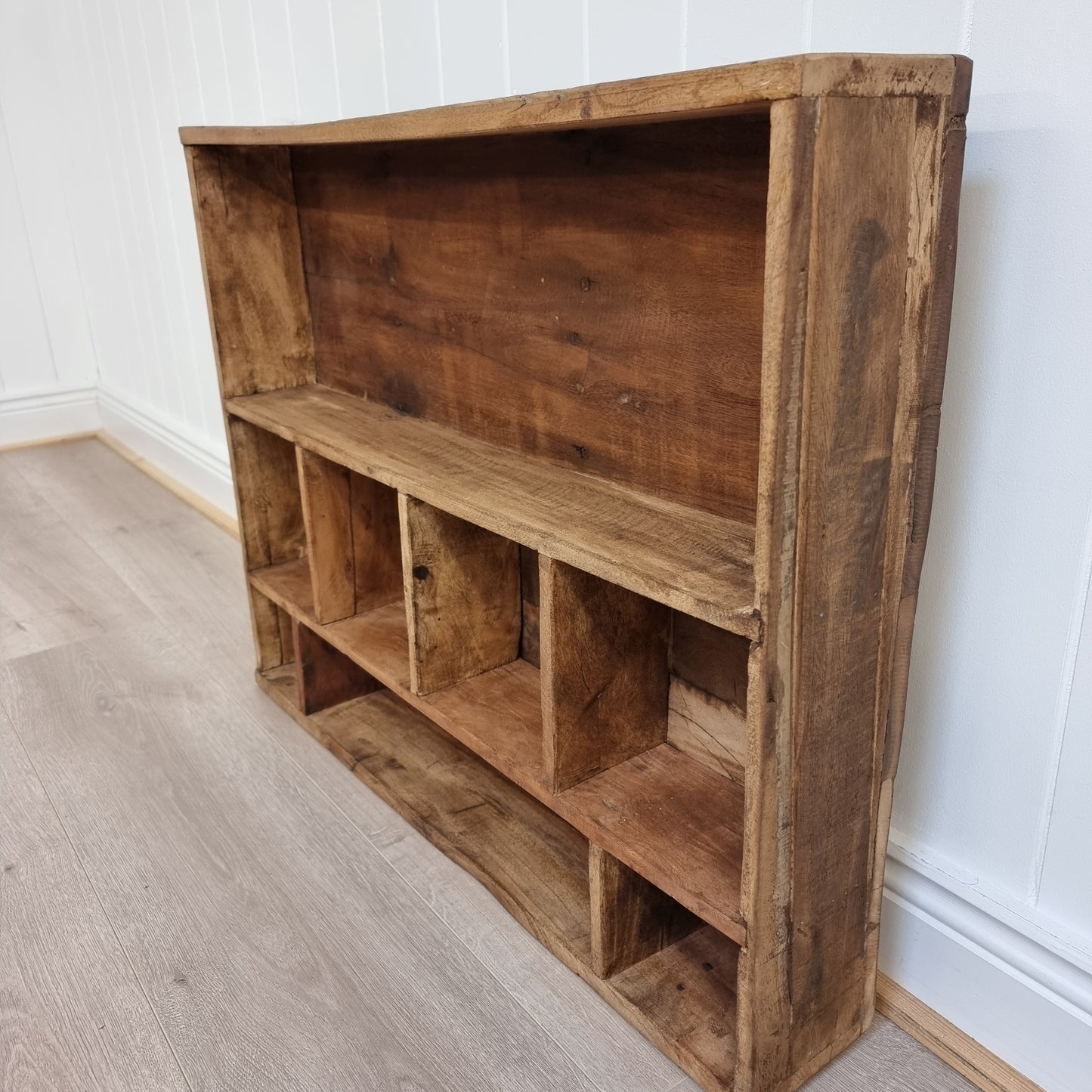 Grimaud Shelf - Nature