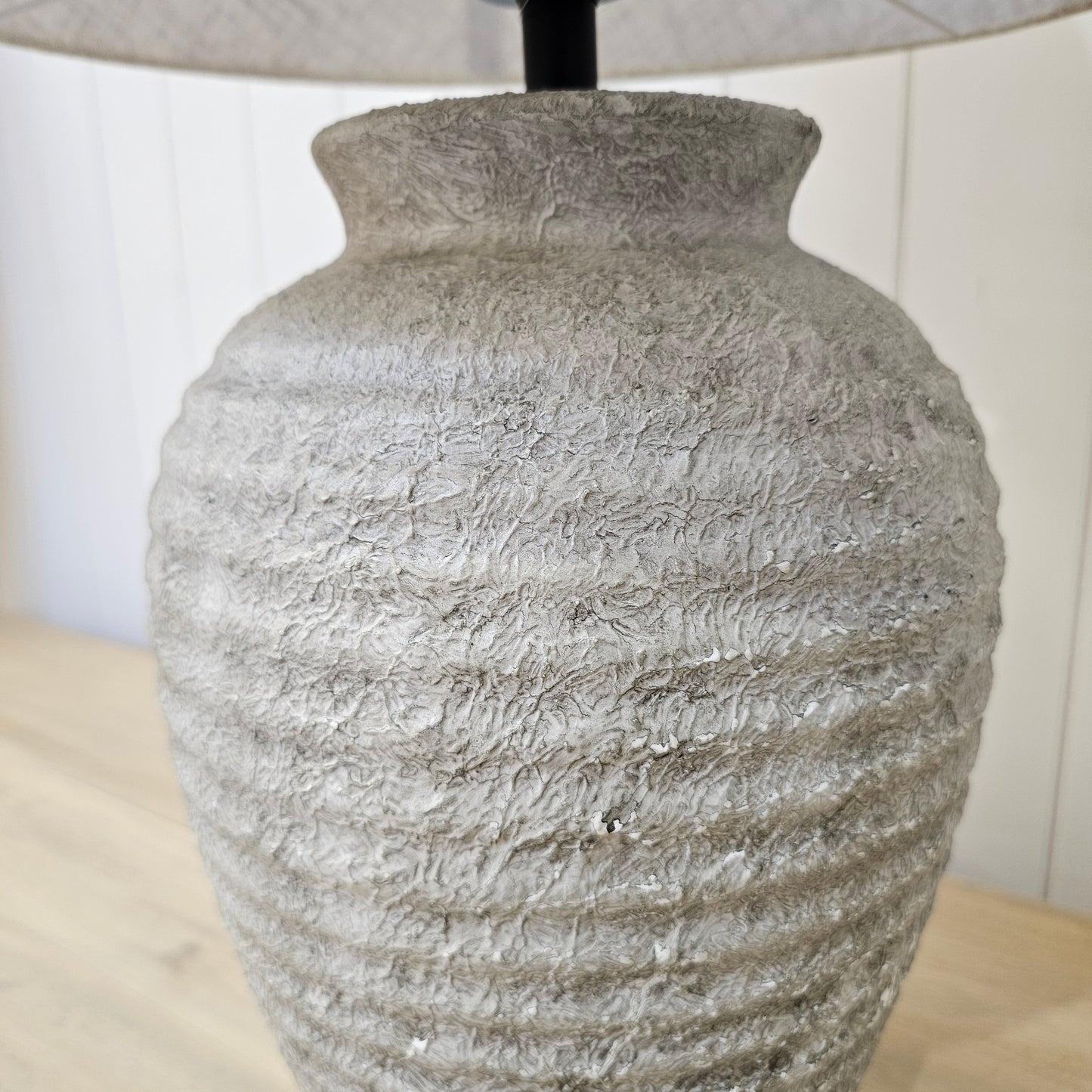 Urn Table Lamp