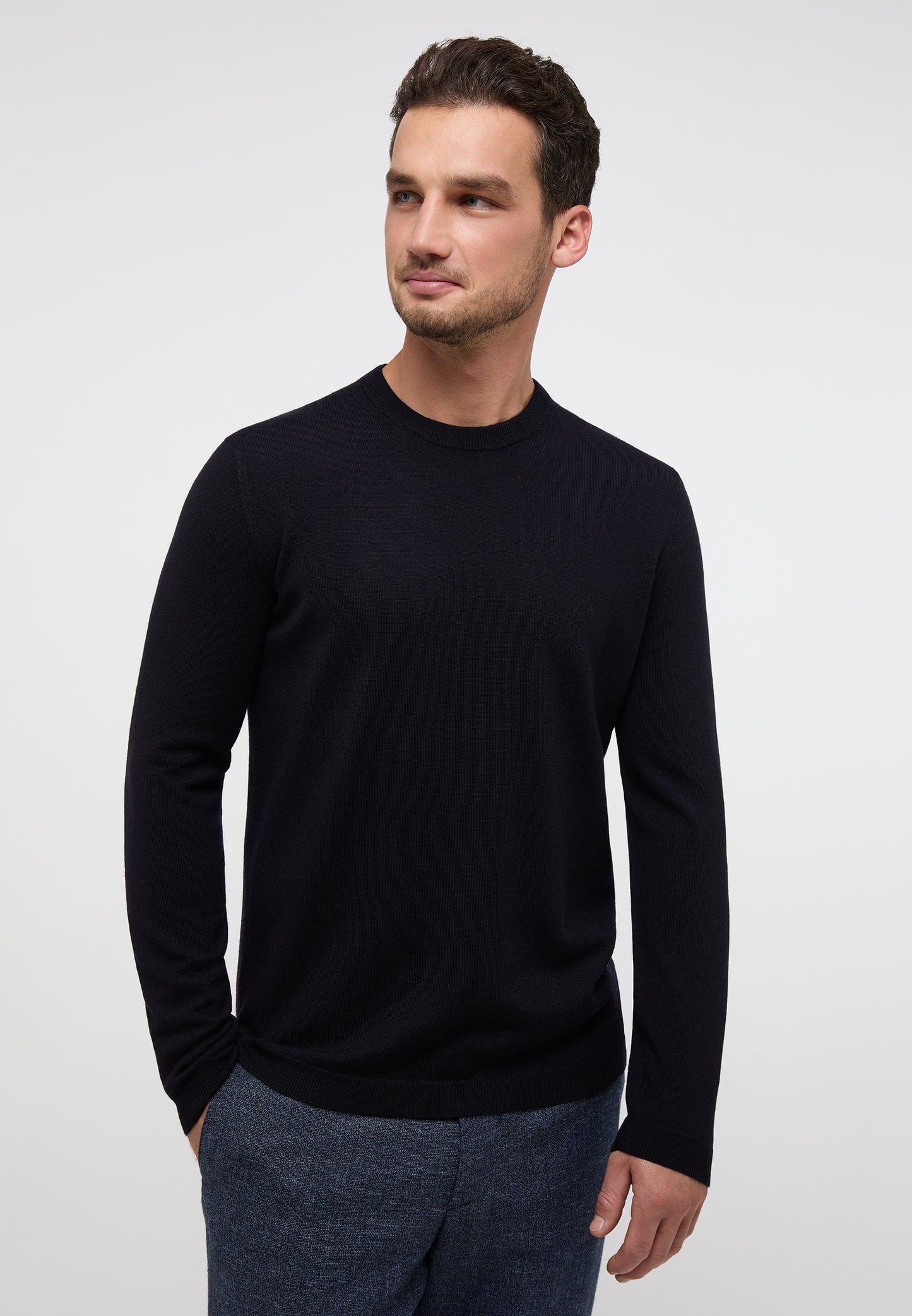 Eterna Round Neck Knitwear - Navy