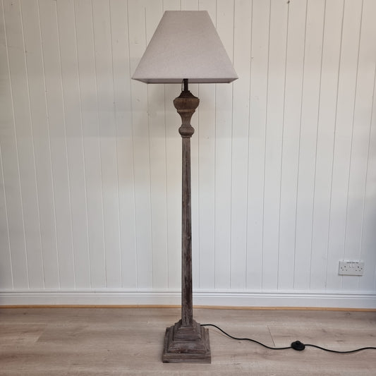 Slim Floor Lamp - Linen Shade
