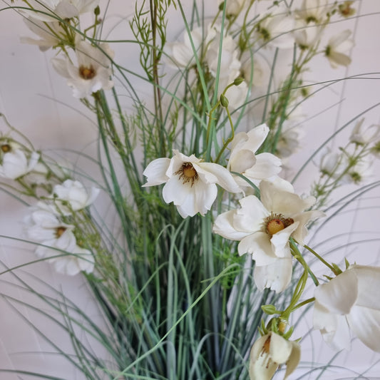 Large White Meadow Plant in Pot