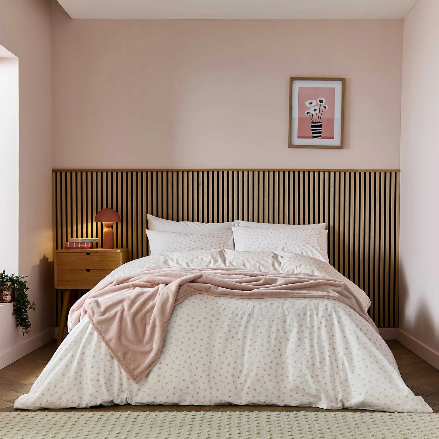 Calico & Chalk Leaf Sprig Cover Set - Pink