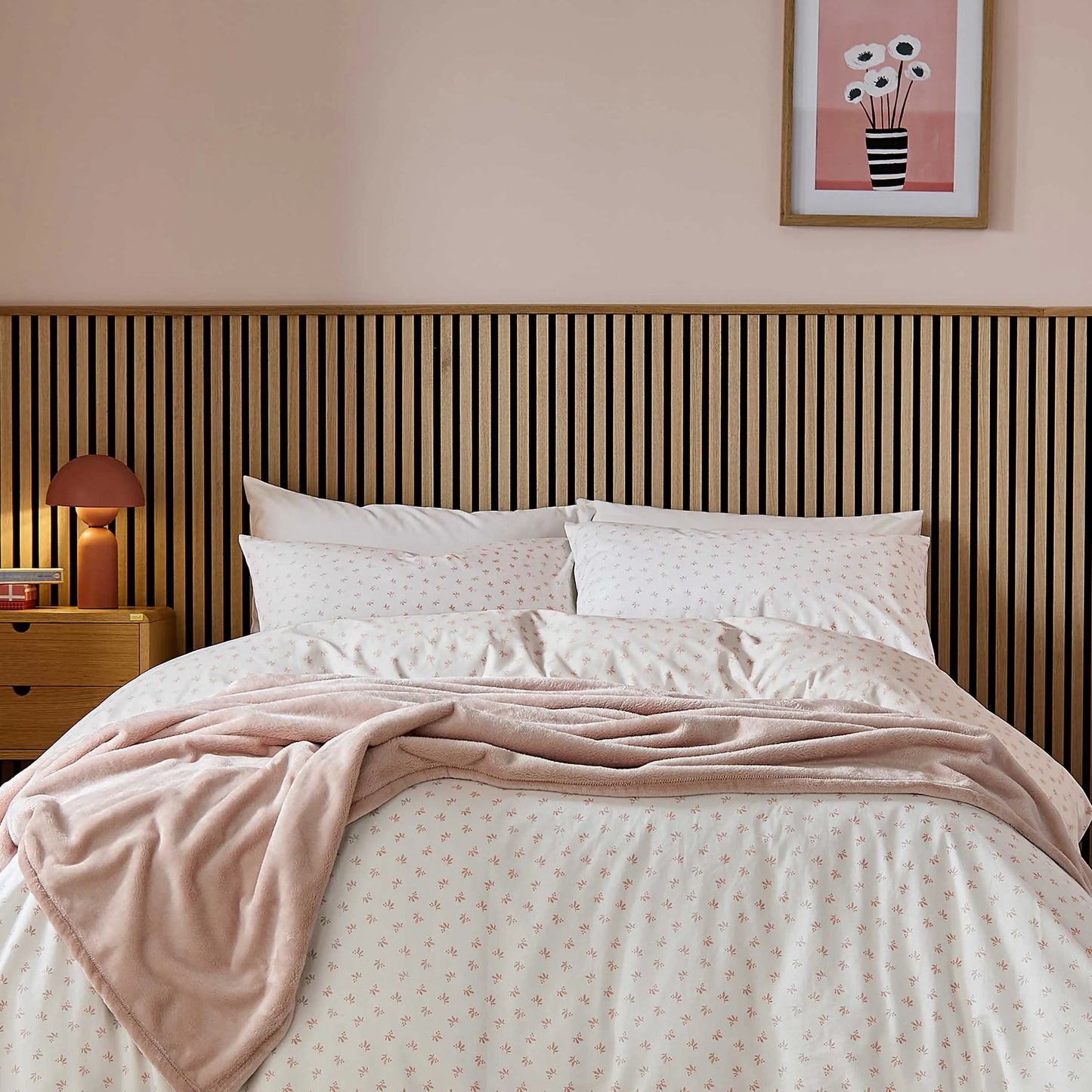 Calico & Chalk Leaf Sprig Cover Set - Pink