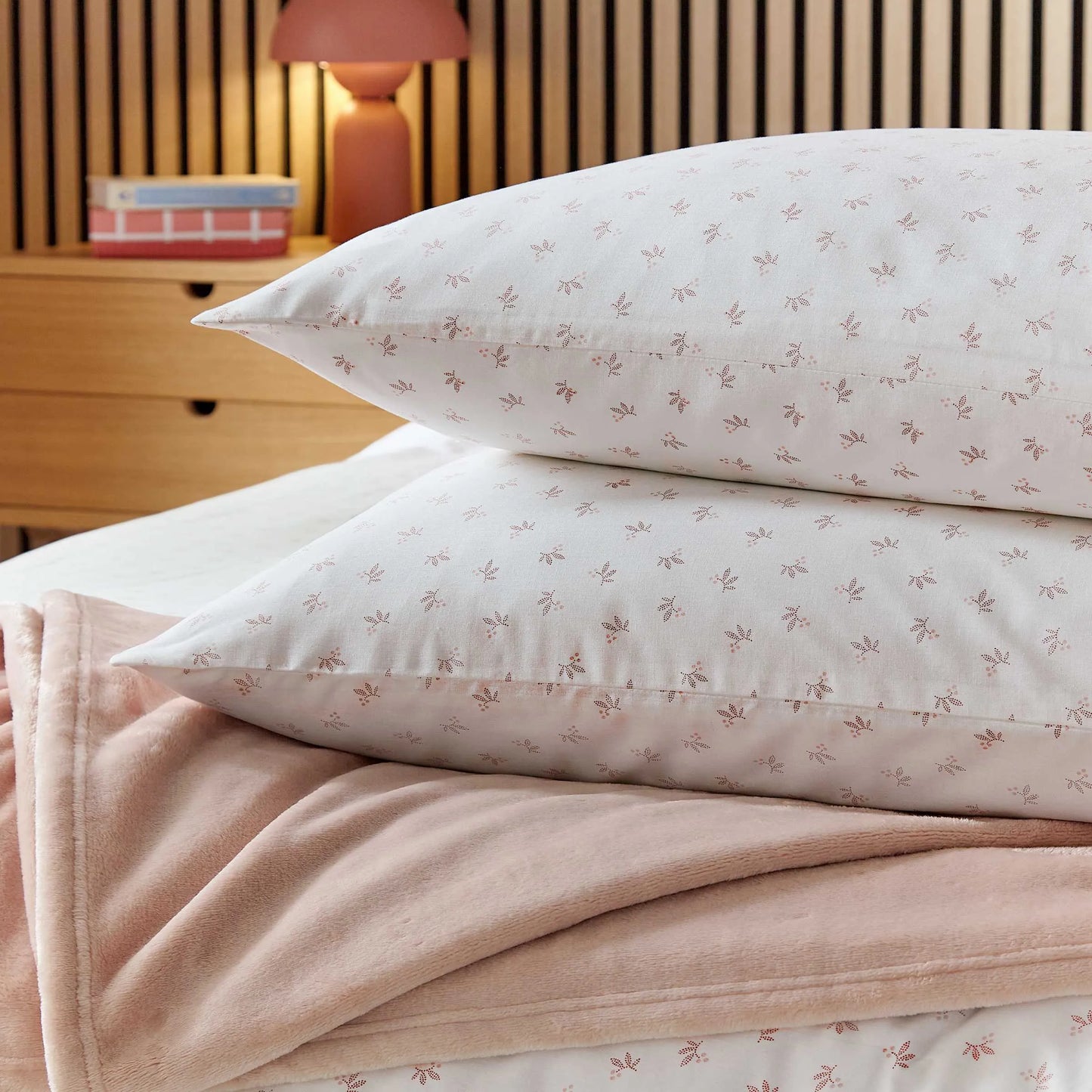 Calico & Chalk Leaf Sprig Cover Set - Pink