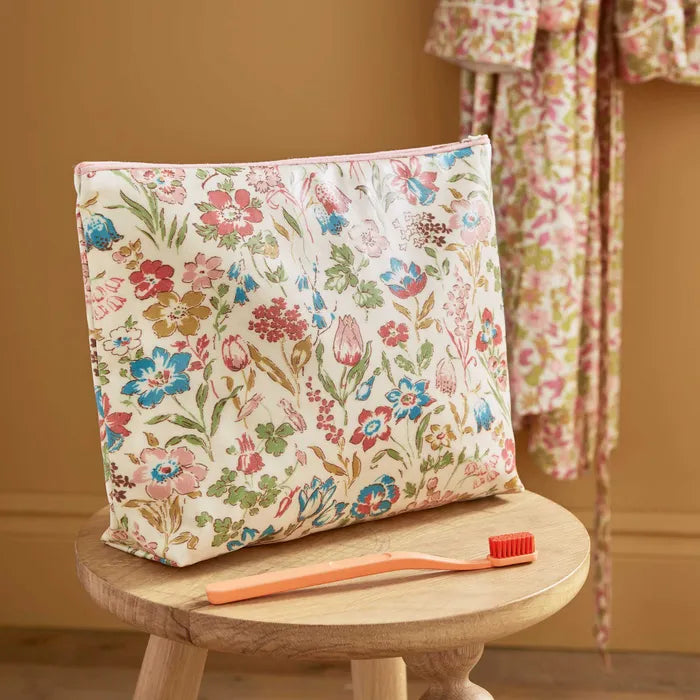 Land & Shore Meadowsweet Bathroom Wash Bag - Multi