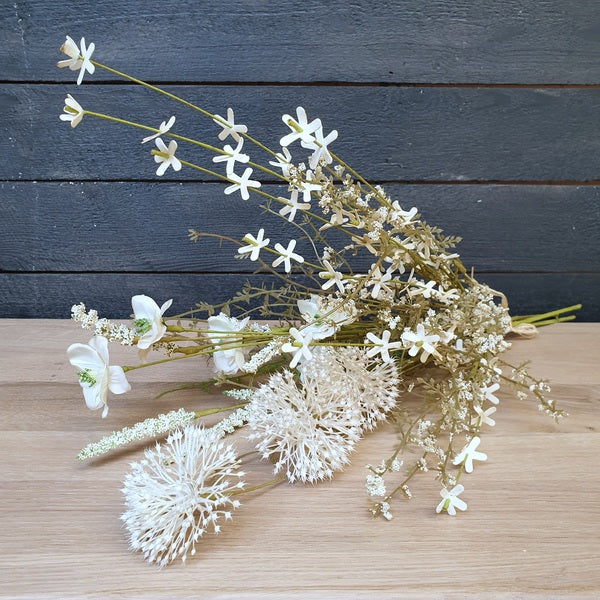 Foliage 35 - Meadow Floral Bouquet Cream